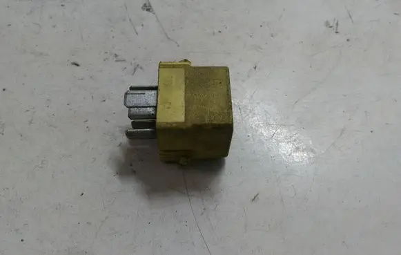 Mercedes-Benz E W210 Other relay A0025421419