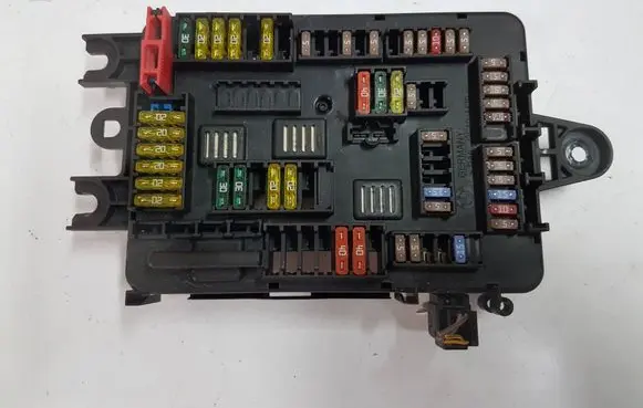BMW 1 F20 F21 Fuse box set 926111002