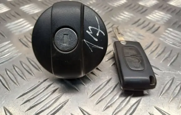 Fuel tank filler cap