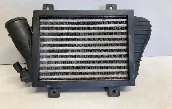 Volkswagen Transporter - Caravelle T4 Intercooler radiator 701145805B 173308 0281002177