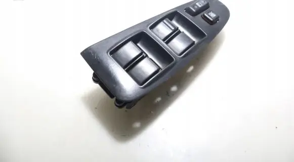 Toyota Avensis Verso Electric window control switch
