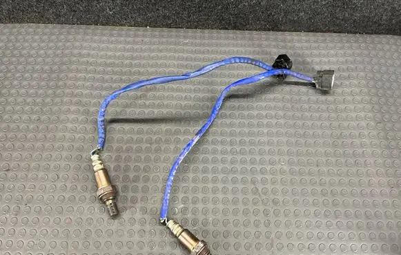 Jaguar XF X250 Lambda probe sensor 6R839G444AB