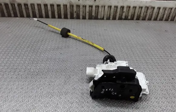Audi A6 S6 C6 4F Rear door lock 601025036433P