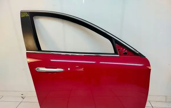 Alfa Romeo Giulietta Front door 