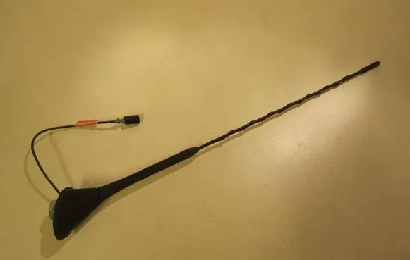 Skoda Octavia Mk2 (1Z) Radio antenna 