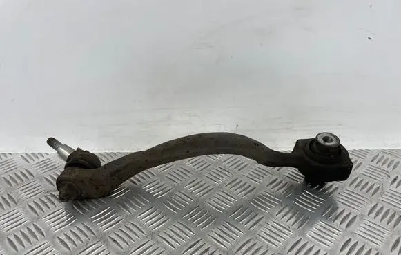 Mercedes-Benz E W212 Front lower control arm/wishbone 21204