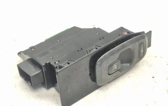 Volvo V70 Electric window control switch 8682837 MP401300003 01W40E