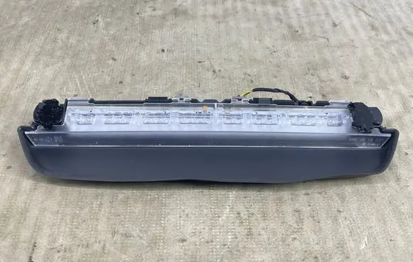 BMW 5 G30 G31 Third/center stoplight 7360527