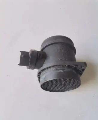 Volvo V70 Mass air flow meter 8670115 0280218088