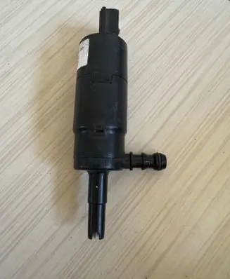 Volkswagen Touran II Headlight washer pump 3B7955681 001016