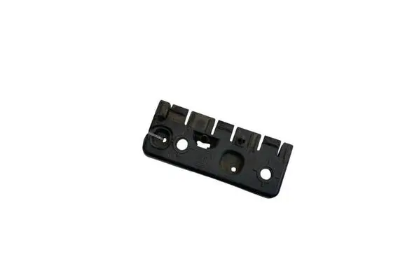 Volvo XC90 Fender mounting bracket 31378134