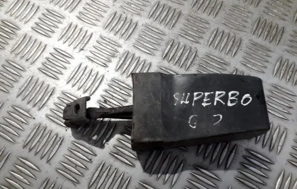 Skoda Superb B5 (3U) Rear door check strap stopper 3t0839249