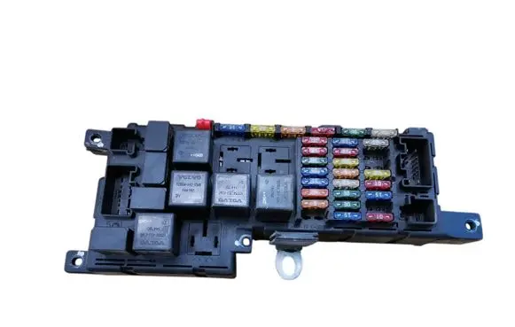 Volvo S60 Fuse module 8678449 518827019