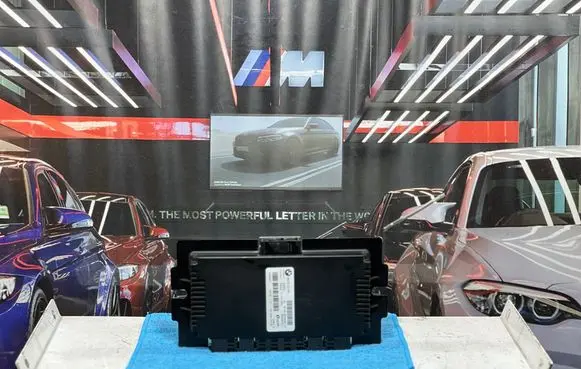 BMW 3 E90 E91 Light module LCM 9204540