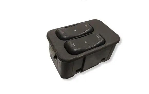 Opel Meriva A Electric window control switch 13363202