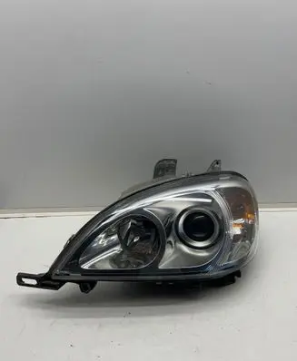 Mercedes-Benz ML W163 Headlight/headlamp 1638200749 5DV00829000