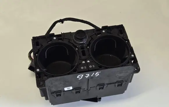 BMW X7 G07 Cup holder front 6827173