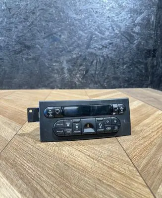 Chrysler Pacifica Climate control unit 12240489 091300267 P05005064AH