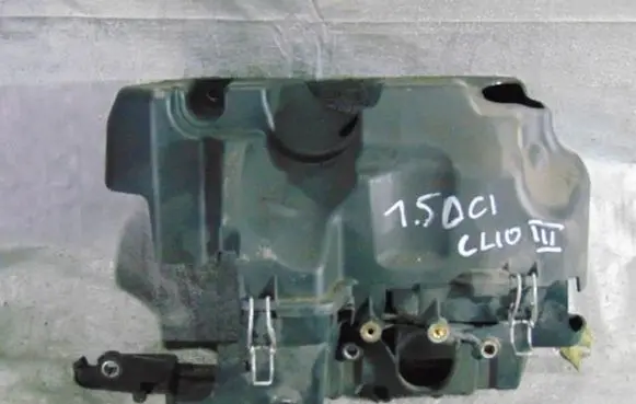 Renault Clio III Engine cover (trim)