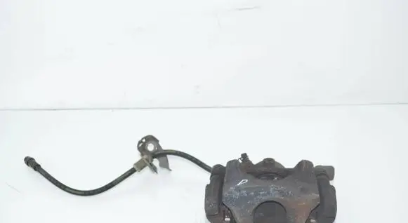 BMW 2 F46 Front brake caliper 6860264 34116860264