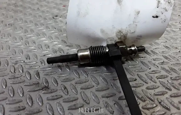 Renault Master II Glow plug 4486