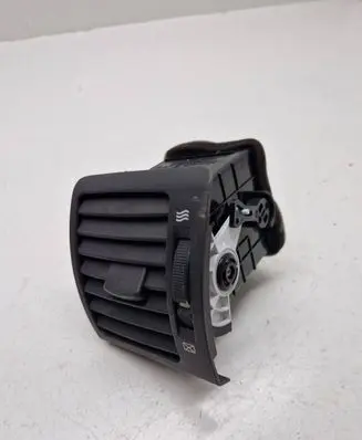 KIA Sorento Dash center air vent grill 974903E000