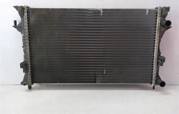 Renault Laguna III Coolant radiator