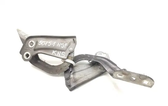 Engine bonnet/hood hinges