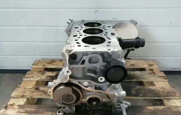 Mini One - Cooper F56 F55 Engine block B38A12A 8513372