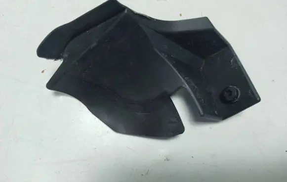 Land Rover Range Rover Velar Fender end trim J8A256198AB LR092763 T1211
