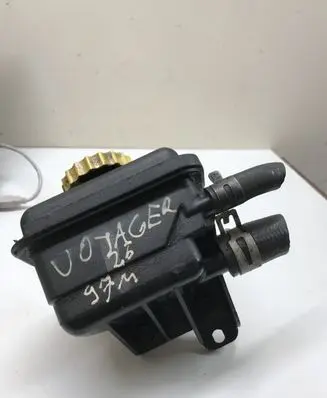 Chrysler Voyager Brake fluid reservoir 