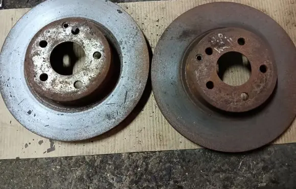 Mercedes-Benz E W211 Front brake disc