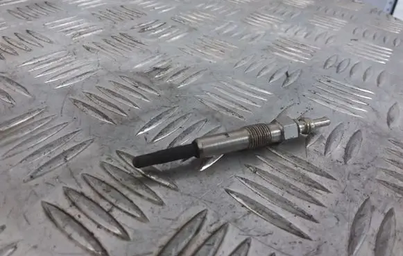Ford Galaxy Glow plug 0100226227