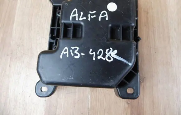 Alfa Romeo Stelvio Gear shifter surround trim plastic 50559643