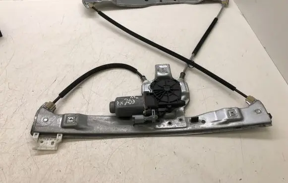 Citroen DS3 Front door window regulator with motor 