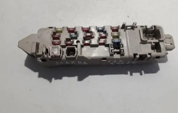 Mazda 626 Fuse box set