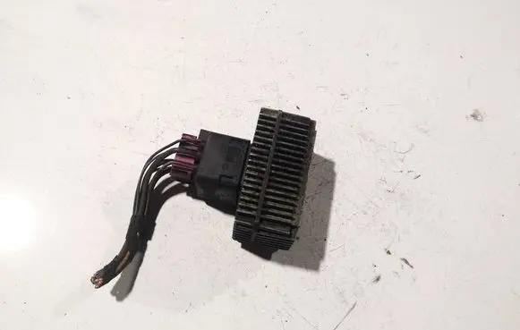 Opel Signum Glow plug pre-heat relay 51299014b