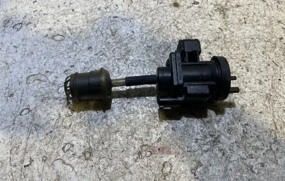 Opel Zafira A Turbo solenoid valve 4715396