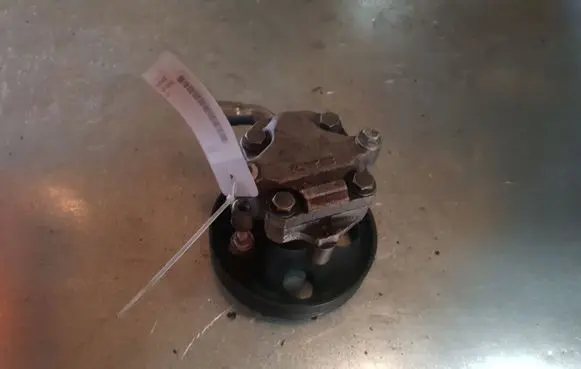 Ford Fiesta Power steering pump