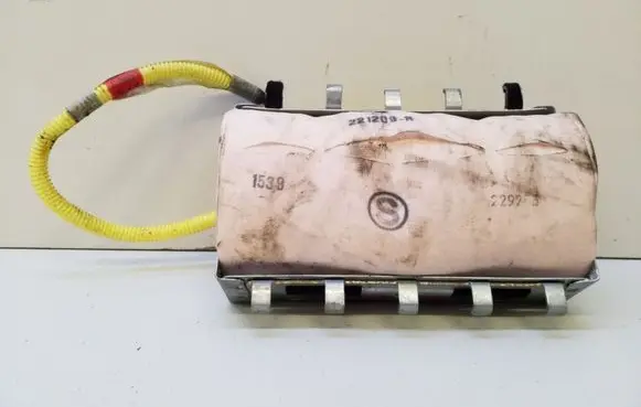 Toyota Yaris Passenger airbag 306807810 221209R 305204420AD