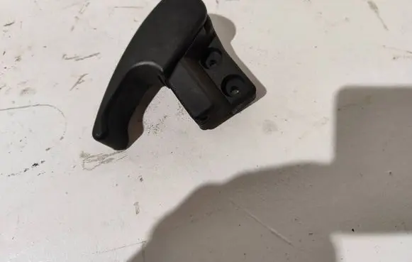 Audi A3 S3 8L Engine bonnet (hood) release handle 1H1823533