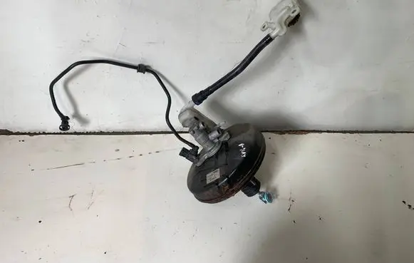 Ford B-MAX Brake booster 0204799938 AY112B195AA