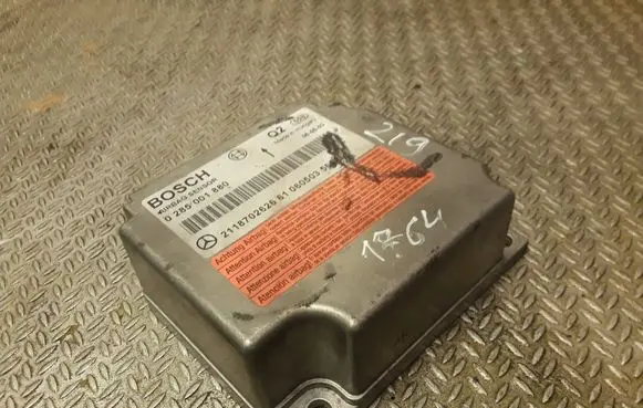Mercedes-Benz CLS C219 Airbag control unit/module 2118702626
