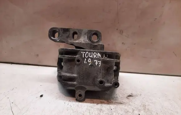Volkswagen Touran I Engine mount bracket 1K0199262