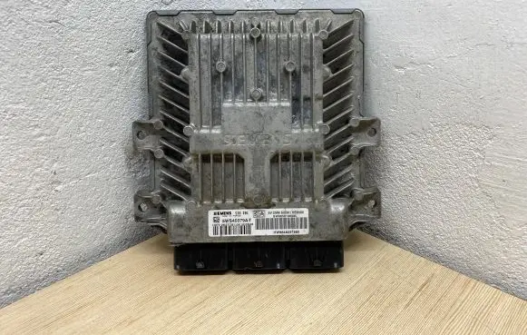 Peugeot 407 Engine control unit/module 9648237680 5WS40379AT 9658198080