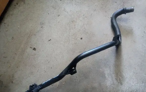 Seat Arona Engine coolant pipe/hose 2Q0122109E