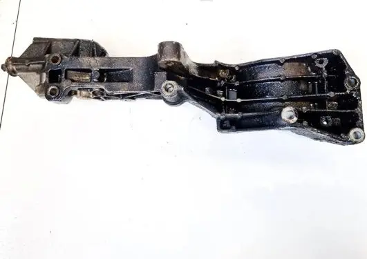 Volvo V70 Engine mounting bracket 9180698