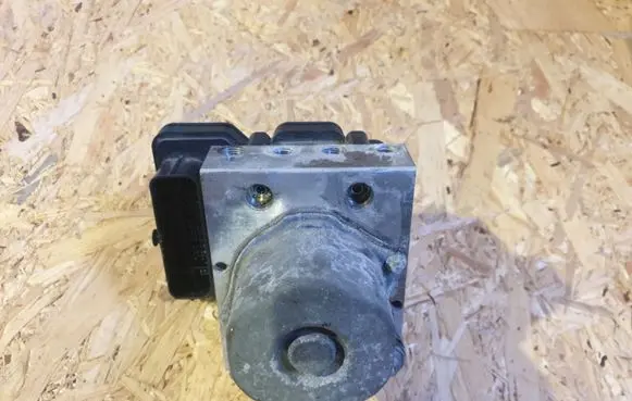 Tesla Model S ABS Pump 600636300E