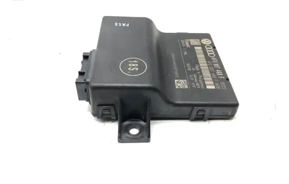 Audi Q7 4L Gateway control module 4F0907468F