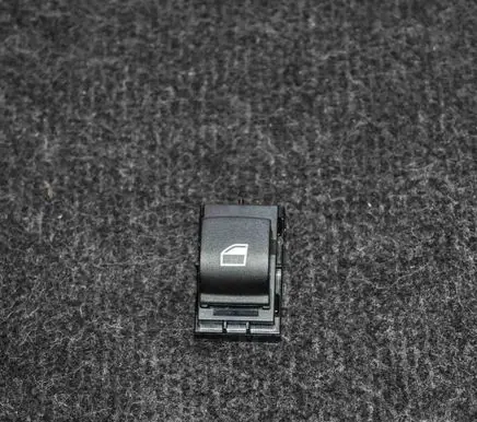 BMW 2 F45 Electric window control switch 9208107